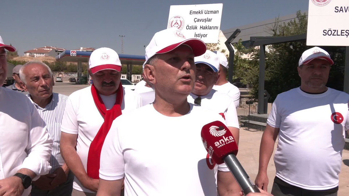 Emekli Uzman Çavuşlardan Ankara Yürüyüşü: \'Hakkımızı İstiyoruz\'