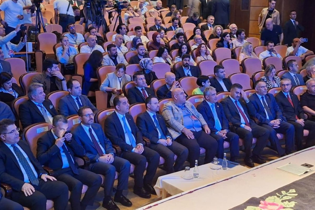 TİGAD 13. Dijital Medya Çalıştayı'nda ilk gün sona erdi! Gazeteciliğin geleceği Iğdır'da ele alındı