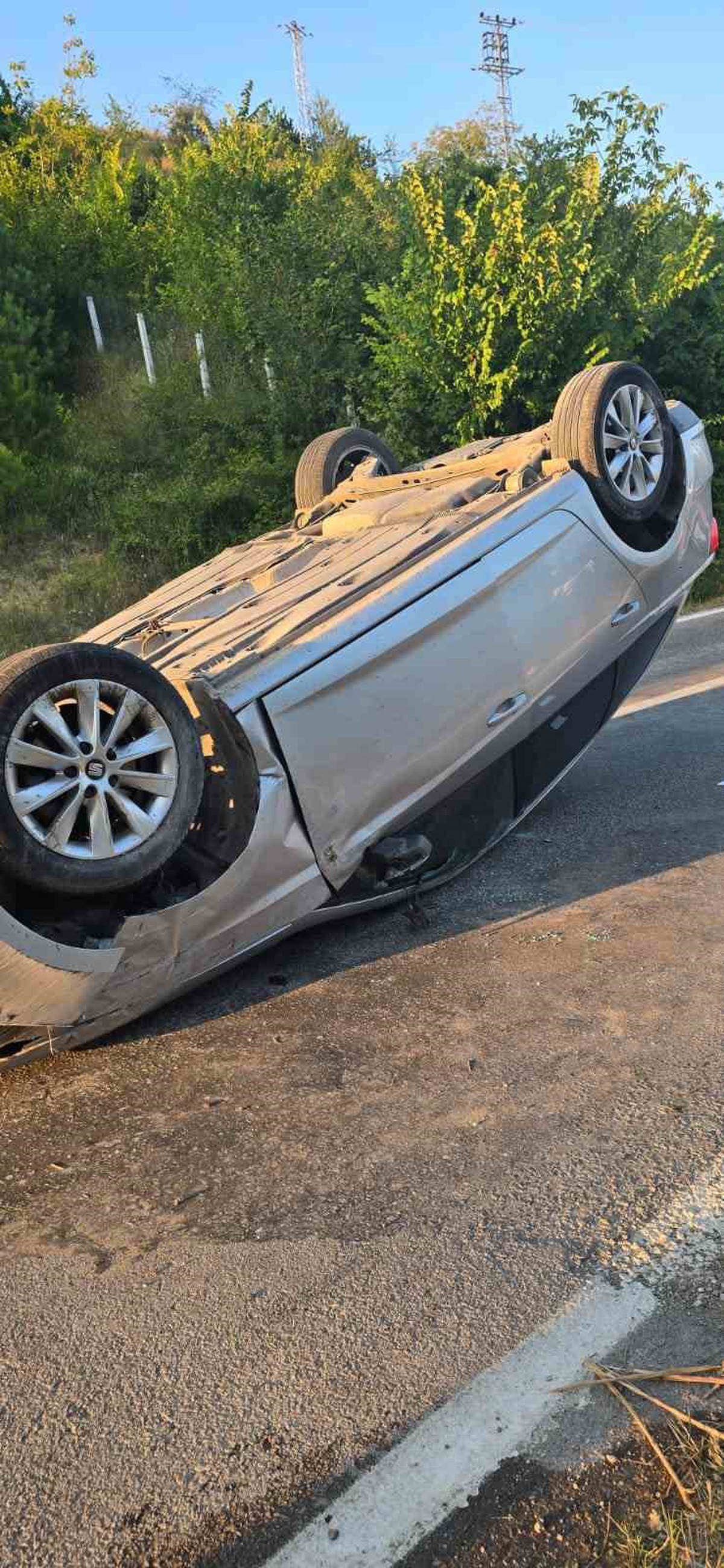 Türkeli\'de Trafik Kazası: 2 Yaralı