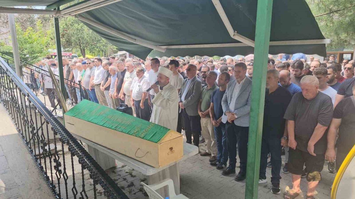 Genç Motosikletçi Hayatını Kaybetti