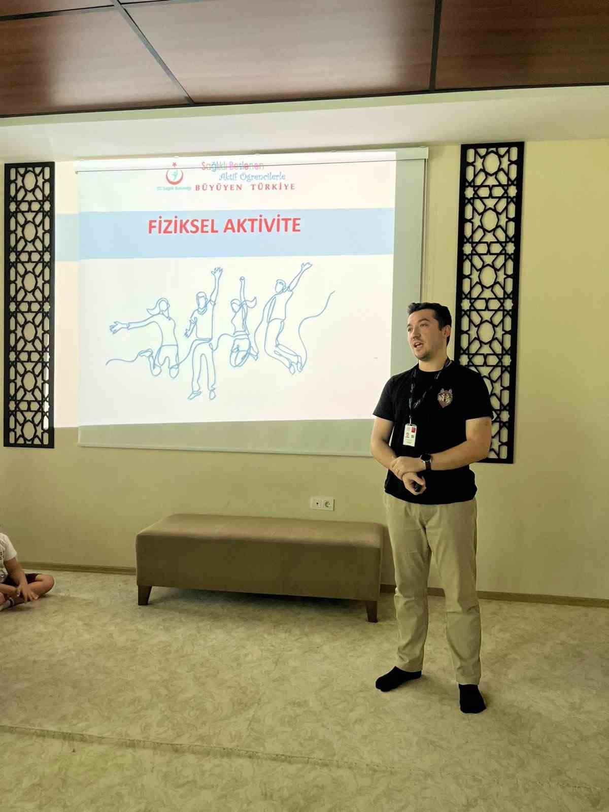 Akçakoca\'da Gençlere Sağlıklı Yaşam Eğitimi