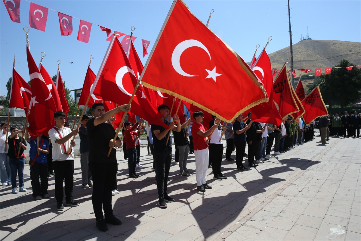 Bitlis\'in Kurtuluşunun 110. Yılı Törenlerle Kutlandı