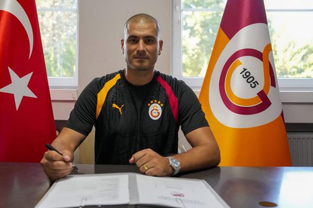 Eren Derdiyok 10 sene sonra Galatasaray\'a geri döndü
