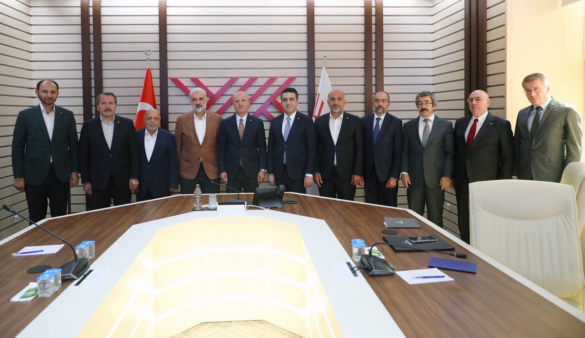 Filistinli Öğrencilere Eğitim İmkanı
