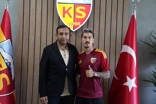 Süper Lig'den düşen takımdan transfer şov! 15 futbolcu birden aldılar