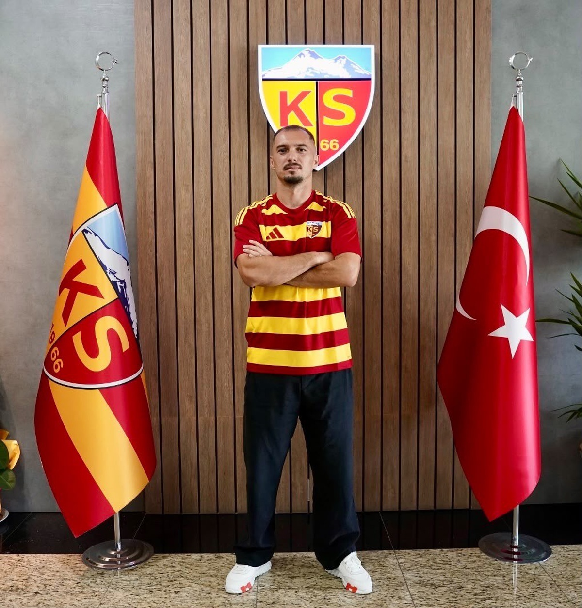 Kayserispor 7 Yabancı Oyuncu ile Güçlendi