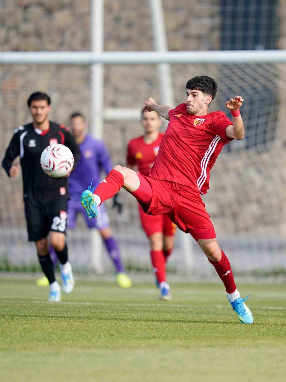 Kayserispor Baran Ali Gezek\'i Alanyaspor\'a Transfer Etti