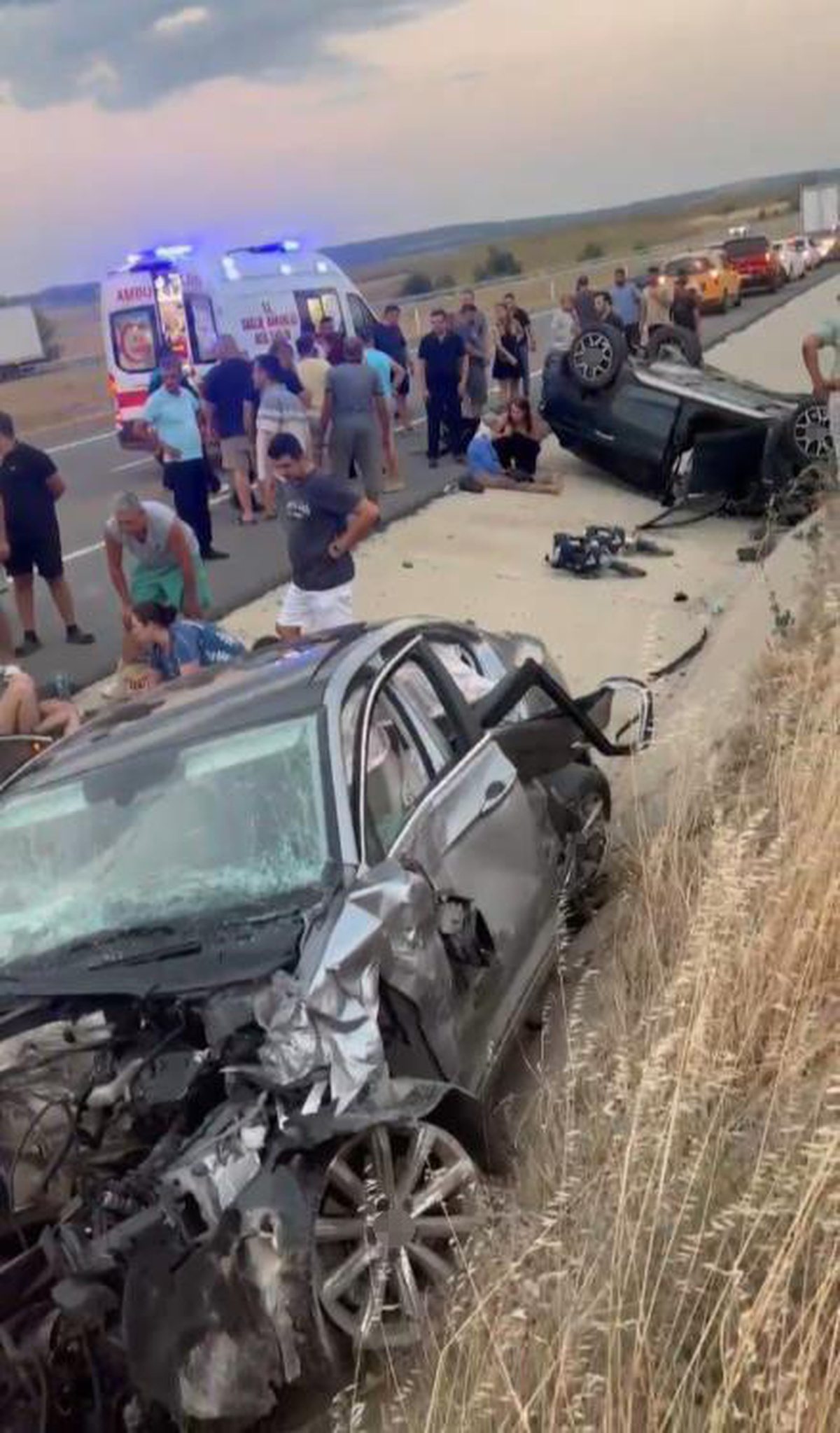 Keşan\'da Trafik Kazası: 1 Ölü, 9 Yaralı