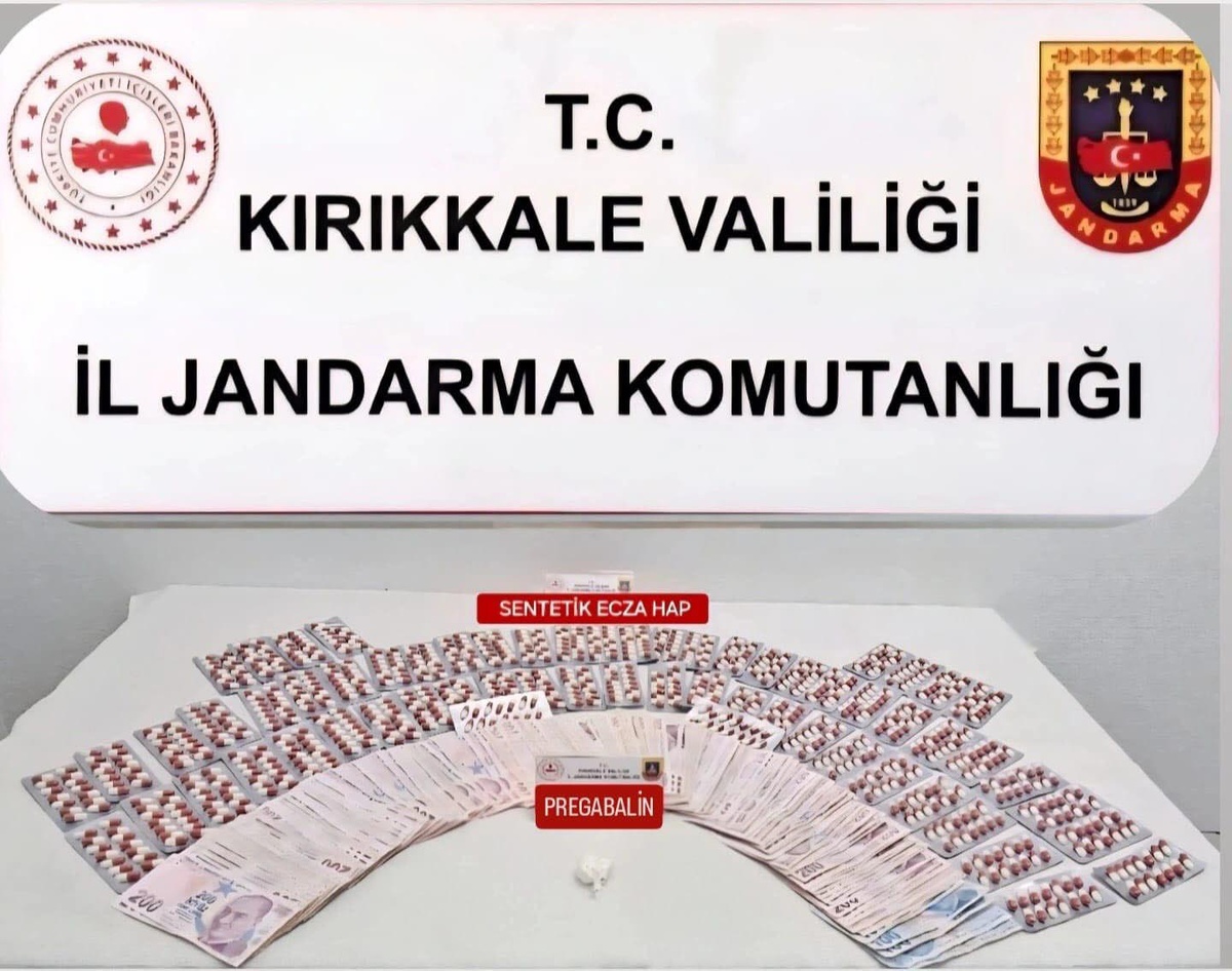 Kırıkkale\'de Uyuşturucu Operasyonu: 880 Hap Ele Geçirildi