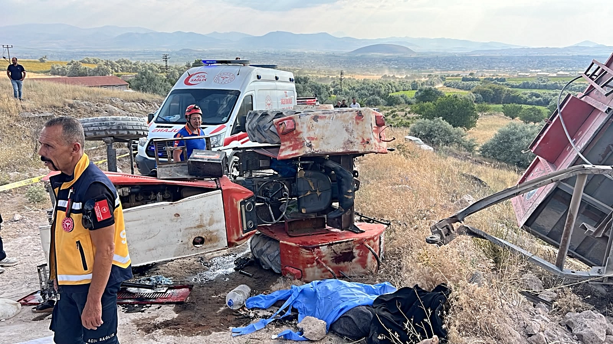 Traktör Devrildi: Bir Kişi Hayatını Kaybetti