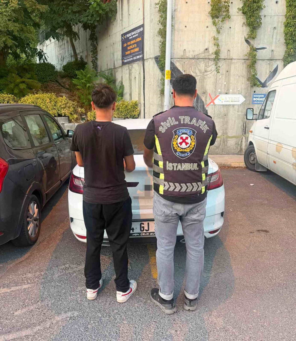 Akrobatik Sürücüye 72 Bin Lira Ceza
