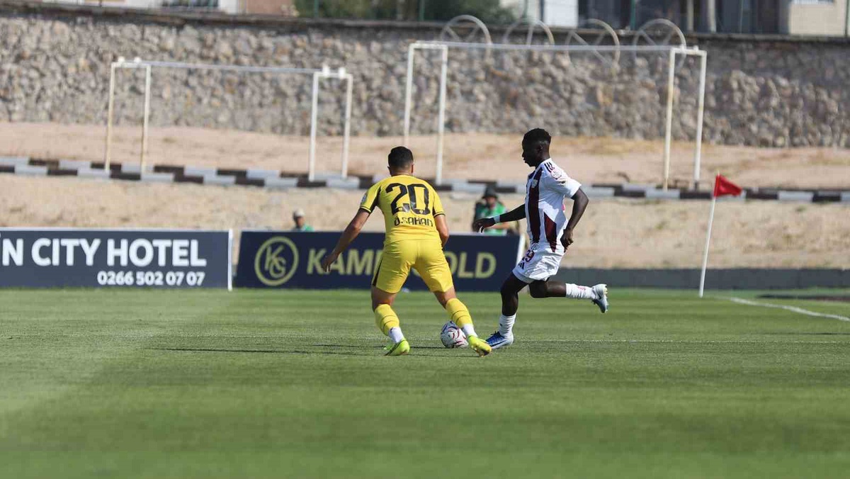 Bandırmaspor, İstanbulspor'u 3-0 Mağlup Etti