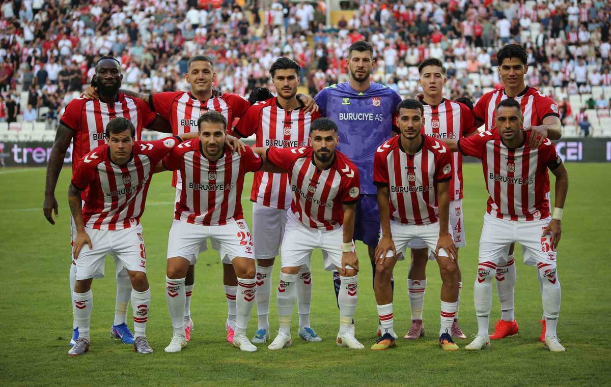 Sivasspor - Erokspor Maçı 0-0 Bitti