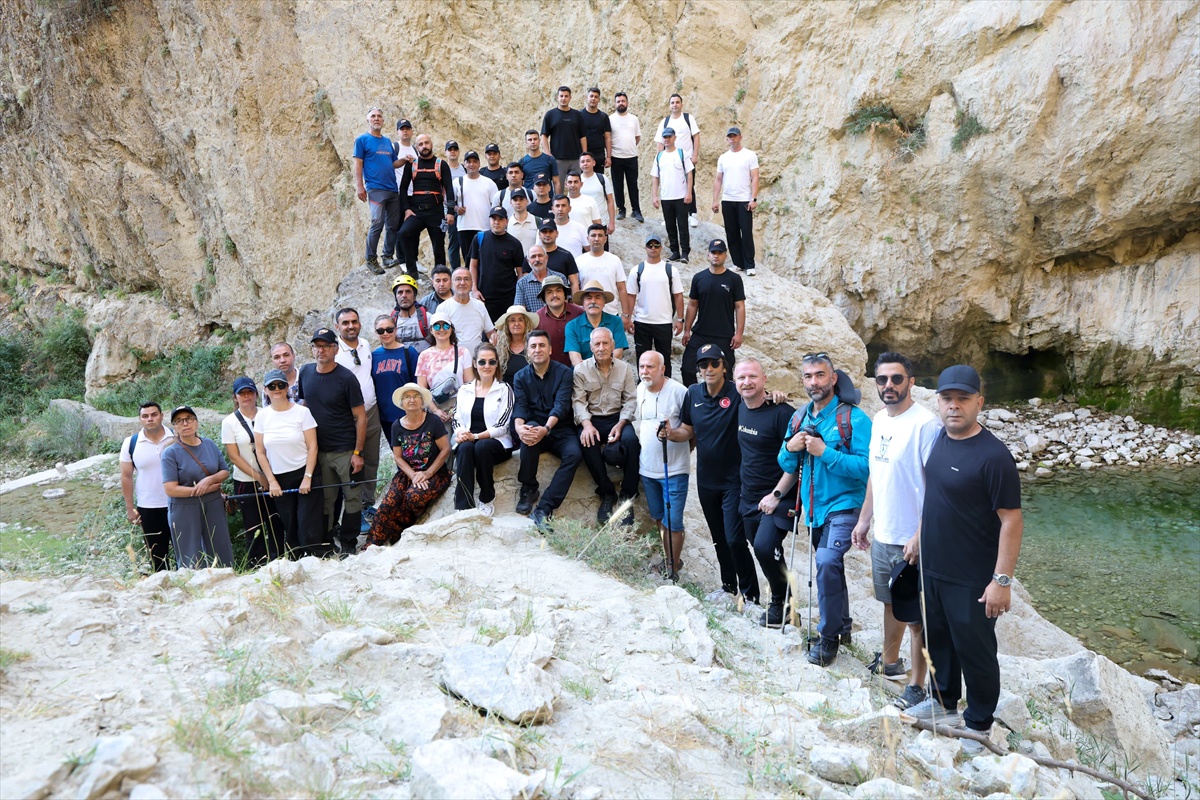 Tunceli\'de MamekiFest\'te Rabat Vadisi Gezisi