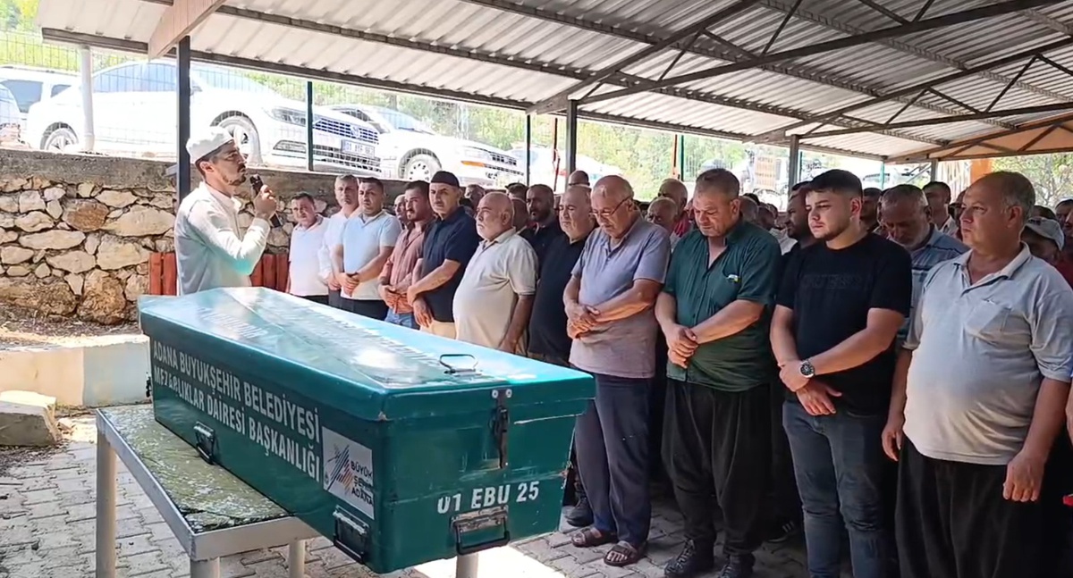 Göçükte Hayatını Kaybeden Bekir Çelik Toprağa Verildi