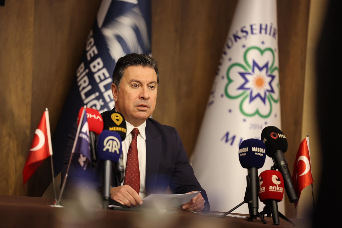 Muğla Büyükşehir Belediye Başkanı Aras\'tan, Hukuk Müşavirliği atamasında Veli Ağbaba\'nın müdahalesi olduğu iddiasına yalanlama