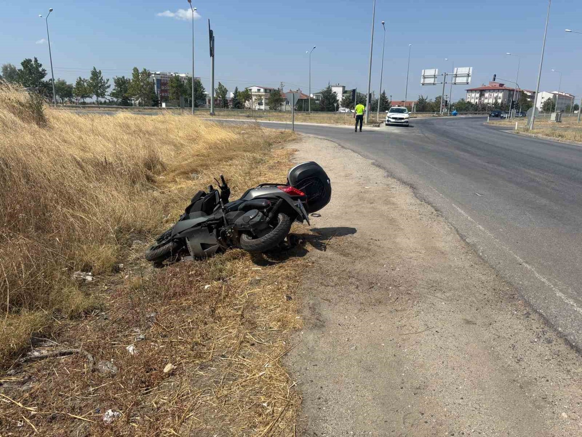 Babaeski\'de motosiklet kazası: 1 yaralı