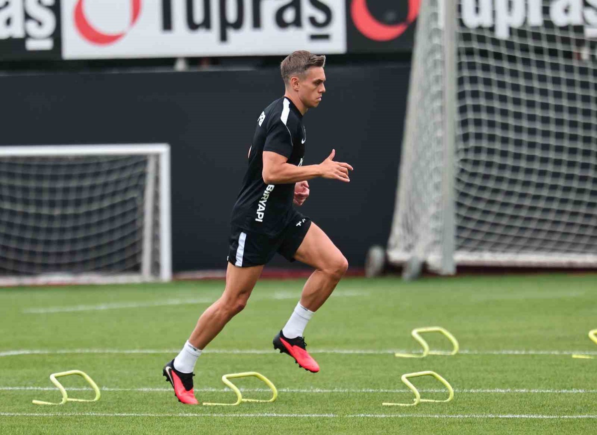 Beşiktaş Hradec Kralove Maçına Hazırlanıyor