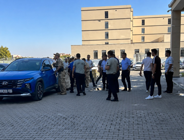 Çocuk istismarcısına hastane bahçesinde kanlı infaz! Baba ve oğlu tutuklandı