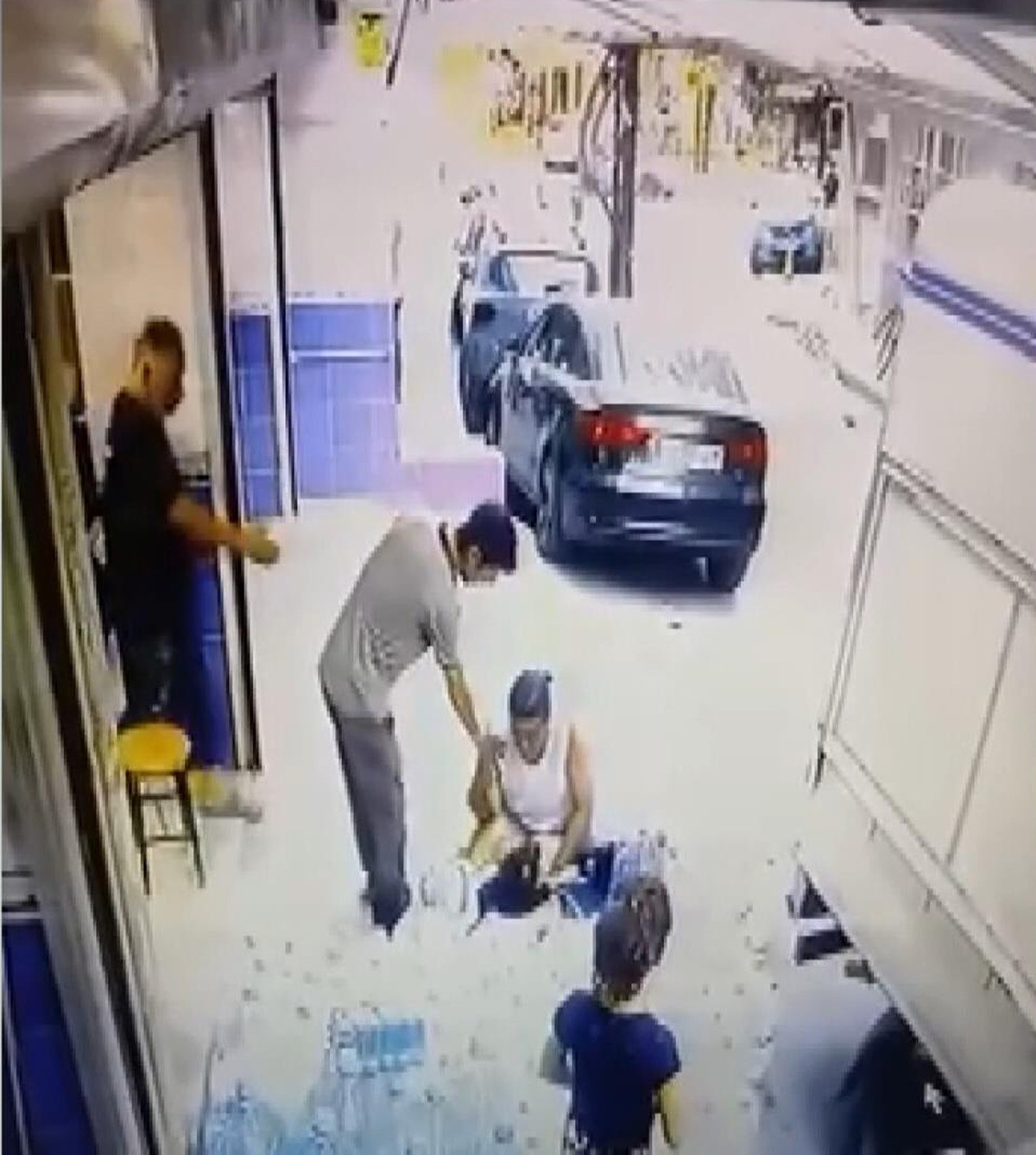 Gaziosmanpaşa\'da Çocuklara Saldırı