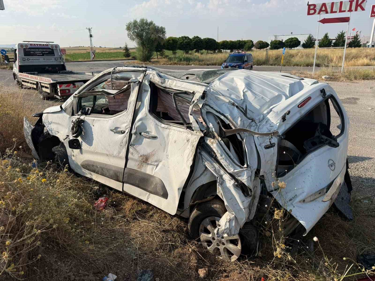 Afyonkarahisar’da Kaza: 1 Ölü, 2 Yaralı