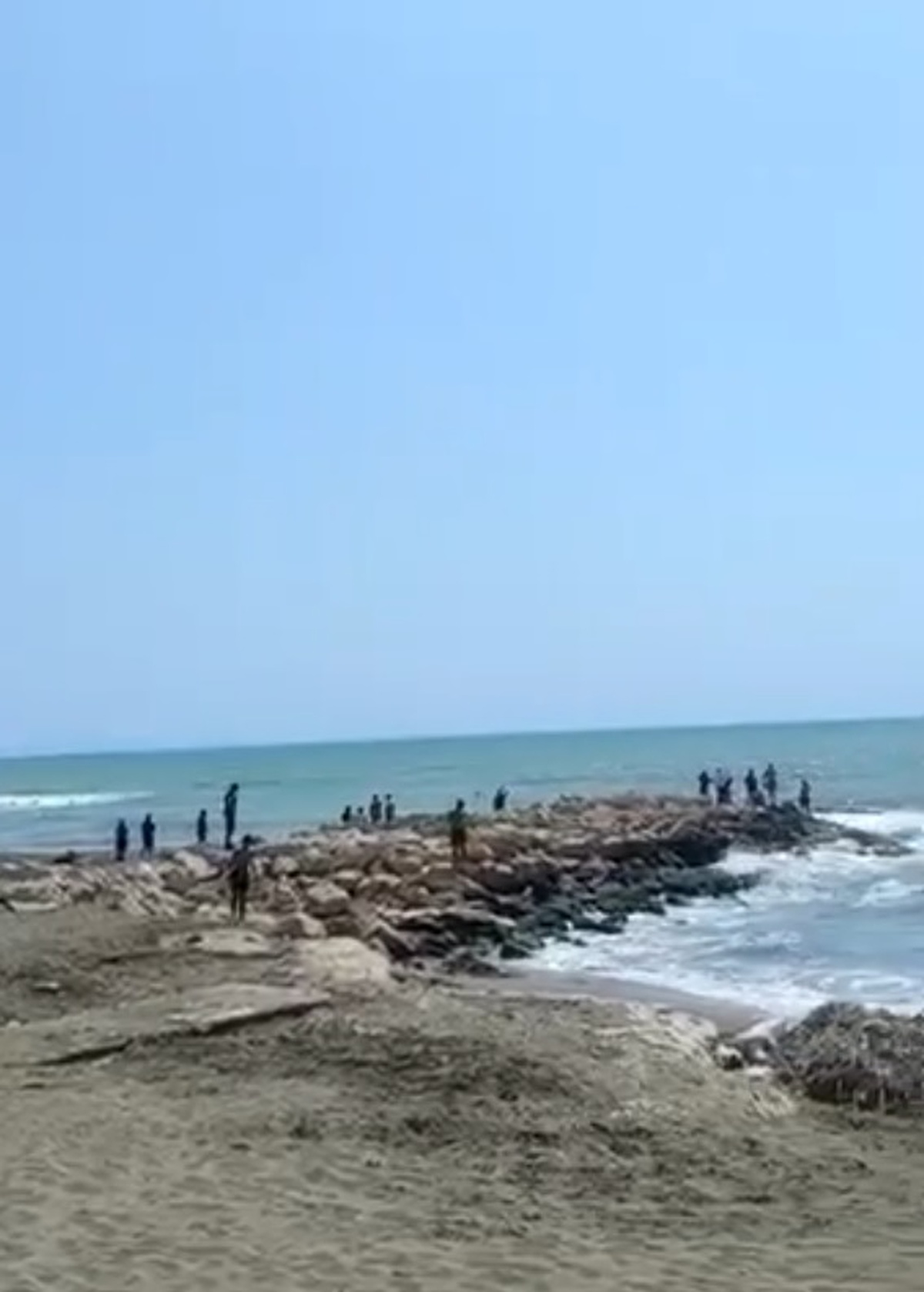 Samandağ\'da Denizde Kaybolma İhbarı