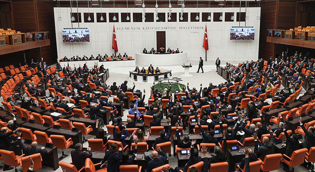 İYİ Parti\'den \'ihanet metni\' şerhi: 7 bin 563 şehidin ismiyle af düzenlemesine karşı çıktı