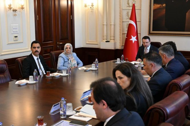 Bakan Gürlek, Yazıcıoğlu ailesiyle görüştü: Bu cinayeti çözmek boynumuzun borcu