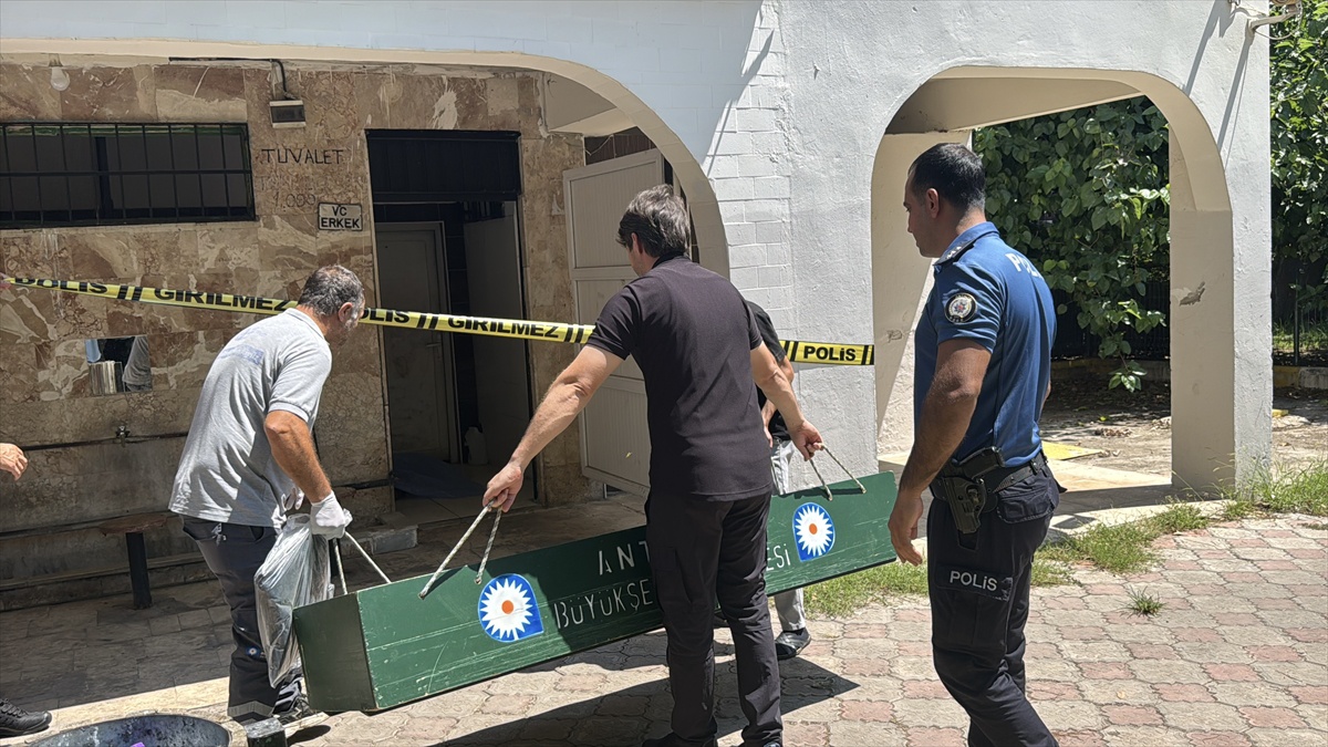 Cami Tuvaletinde Şok Ölüm