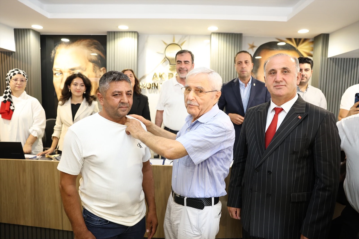 CHP\'li Meclis Üyesi AK Parti\'ye Katıldı