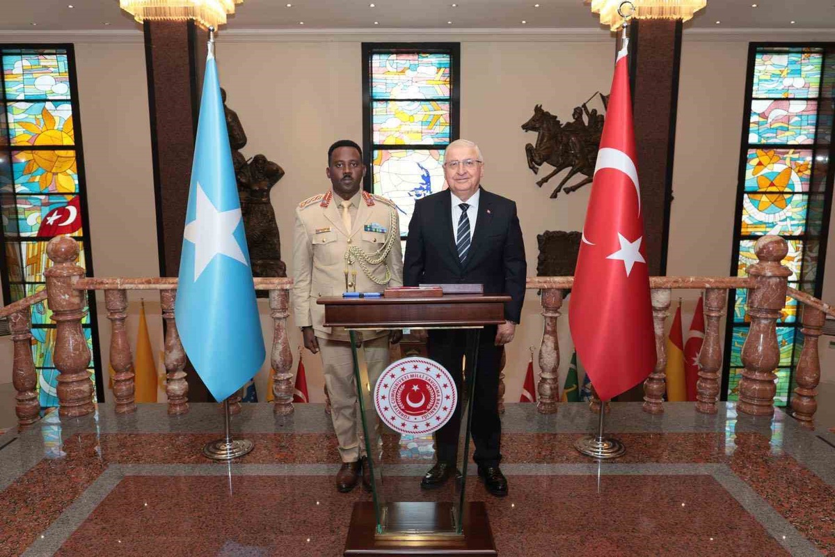 Somali Genelkurmay Başkanı Türkiye\'de