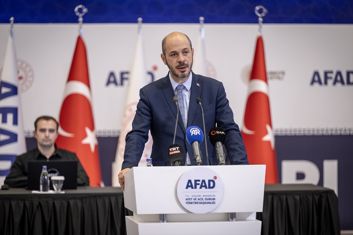 Sındırgı\'da Deprem Konutları İçin Kura Çekildi