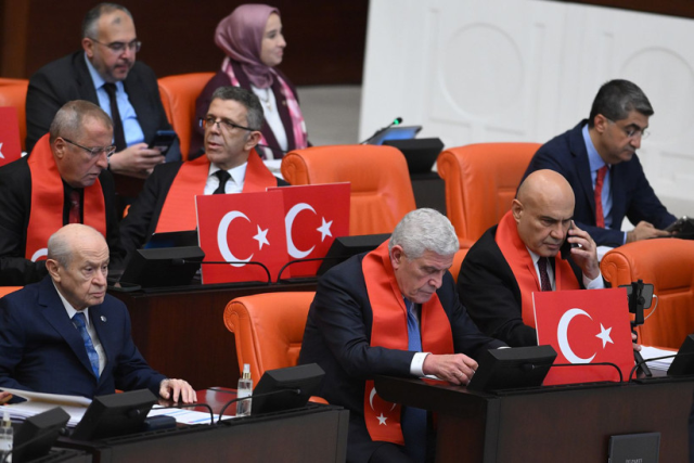 Çerçeve yasa görüşmeleri başladı: İYİ Partililer Genel Kurul'a böyle geldi