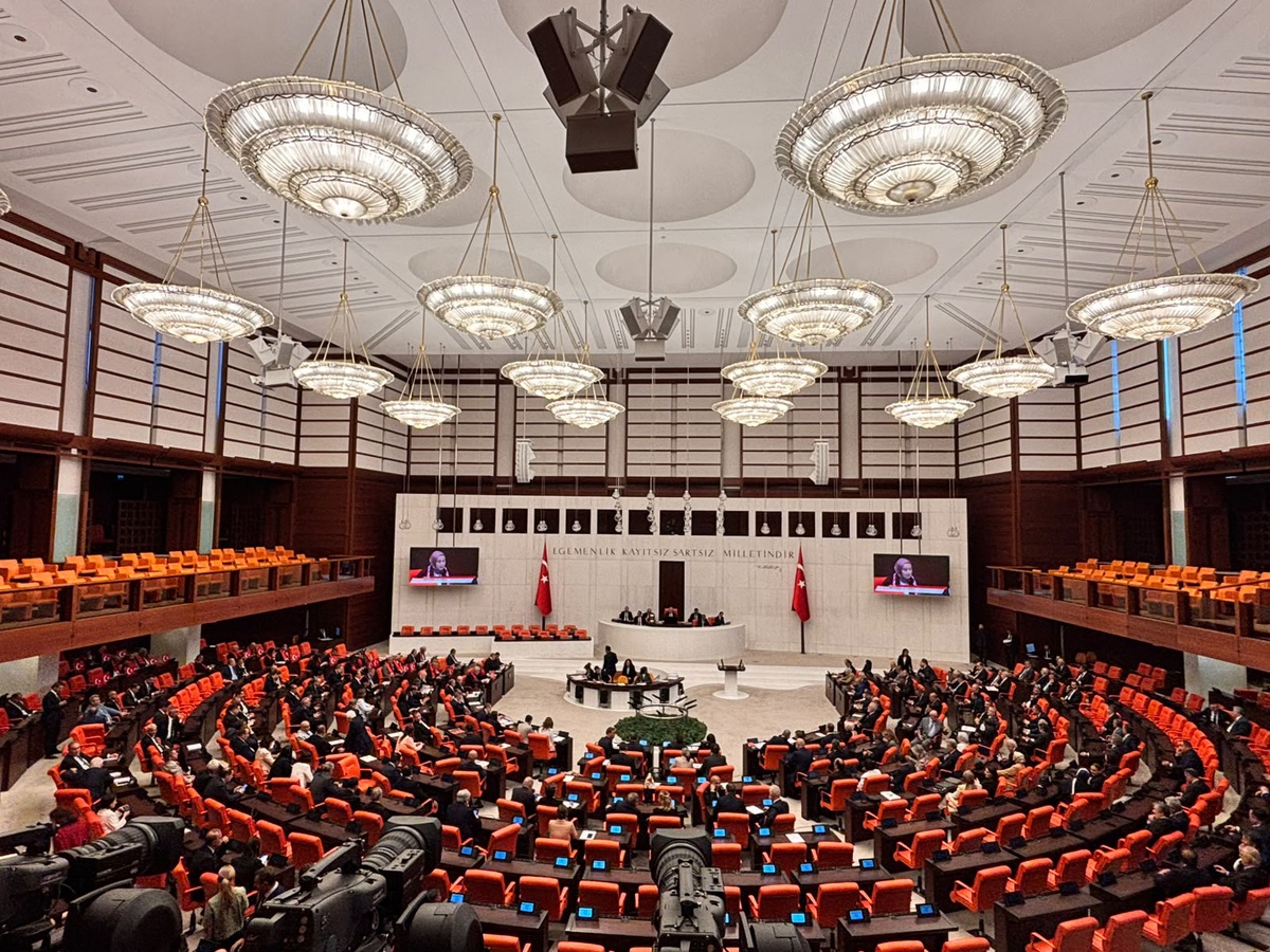 TBMM\'de Terörsüz Türkiye Teklifi: Muhalefetten Sert Eleştiriler
