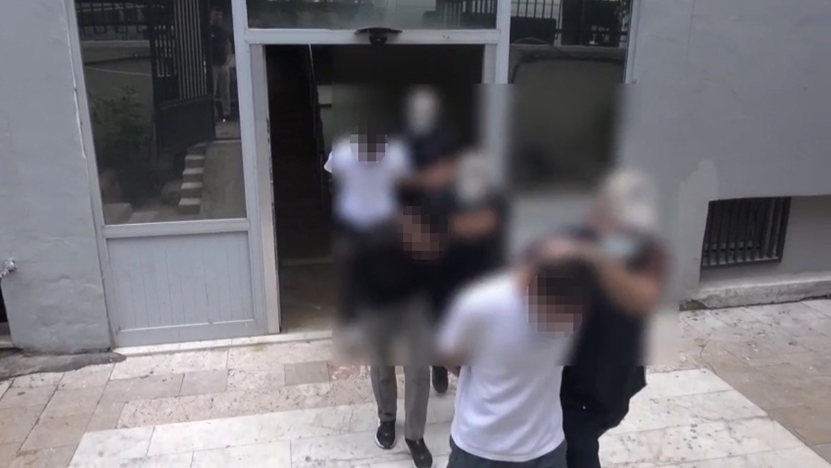 Diyarbakır\'da Darbede 3 Tutuklama