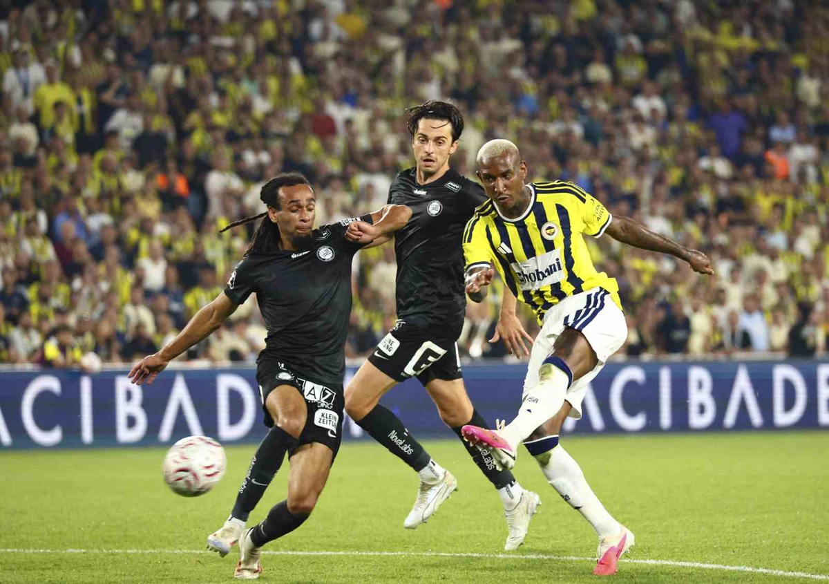 Fenerbah&ccedil;e, Sturm Graz ile R&ouml;vanşa &Ccedil;ıkıyor