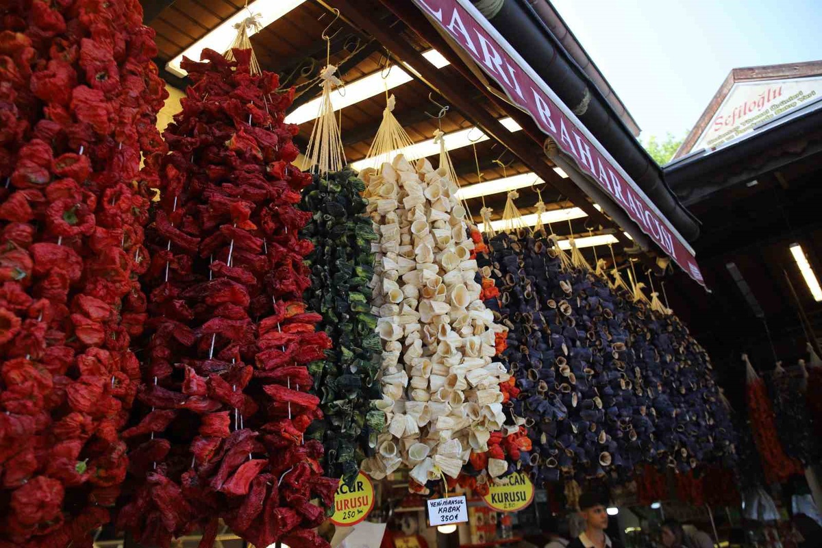 Gaziantep\'te Kurutmalık Tezgahları Renklendi