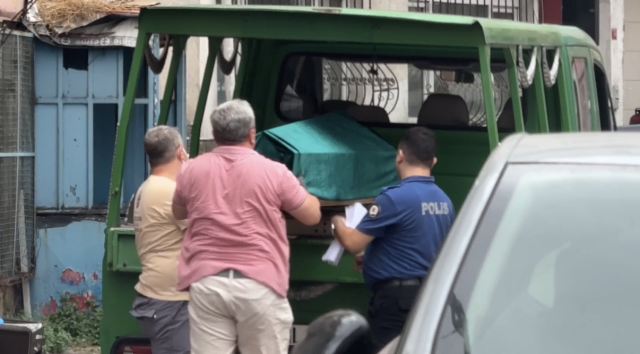 Kağıthane'de şüpheli ölüm: Azeri kadın evinde ölü bulundu