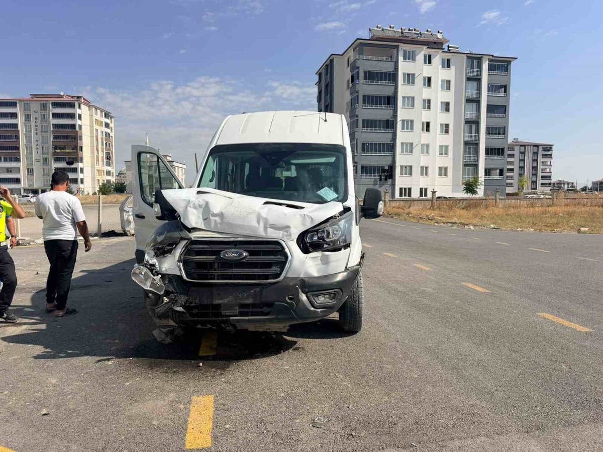 Kahramanmaraş\'ta Trafik Kazası: 2 Yaralı