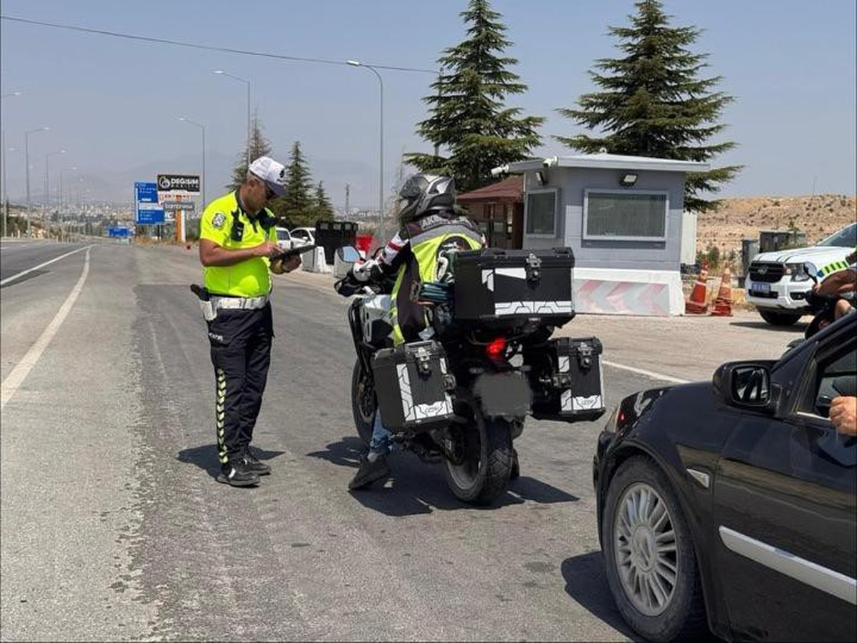Karaman\'da Uyuşturucu ve Silah Denetimi: 26 Tutuklama