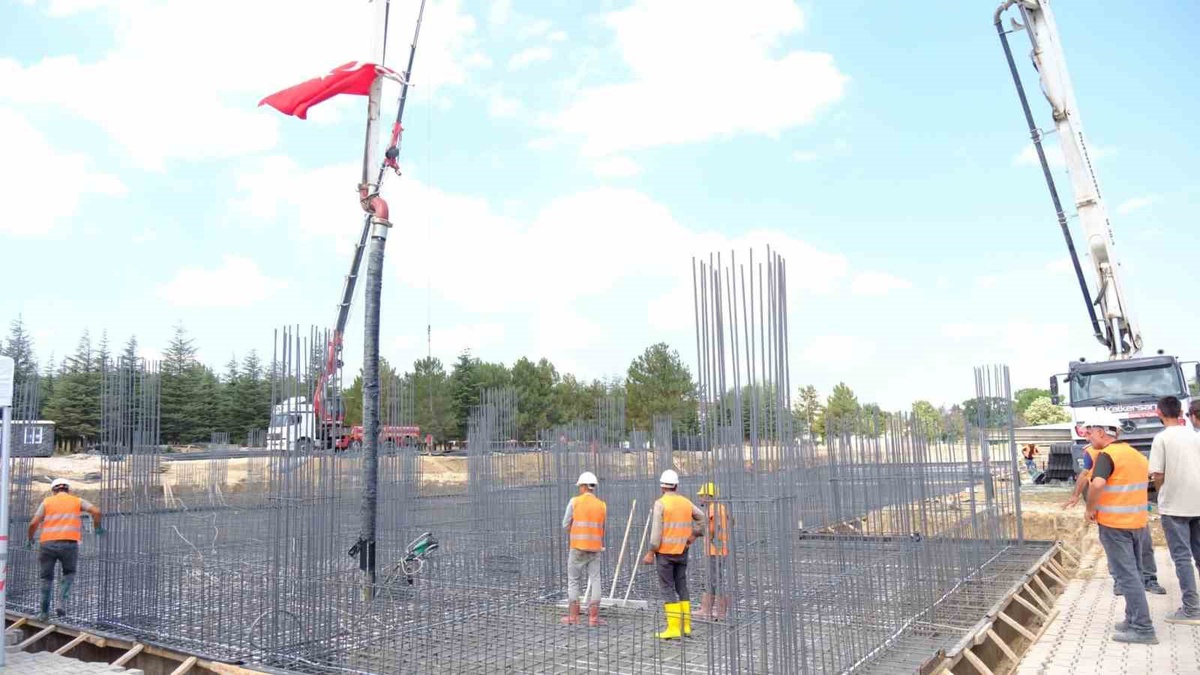 KSBÜ\'de Öğrenci Sosyal Yaşam Alanı Temeli Atıldı