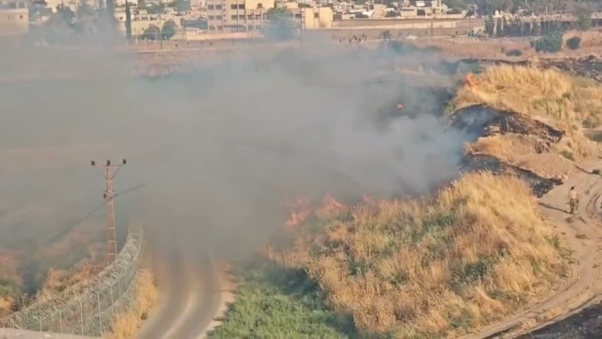Nusaybin\'de Anız Yangını Kontrol Altına Alındı