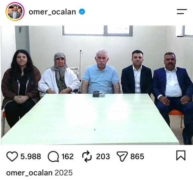 Öcalan'ın ailesiyle çektirdiği fotoğraf paylaşıldı