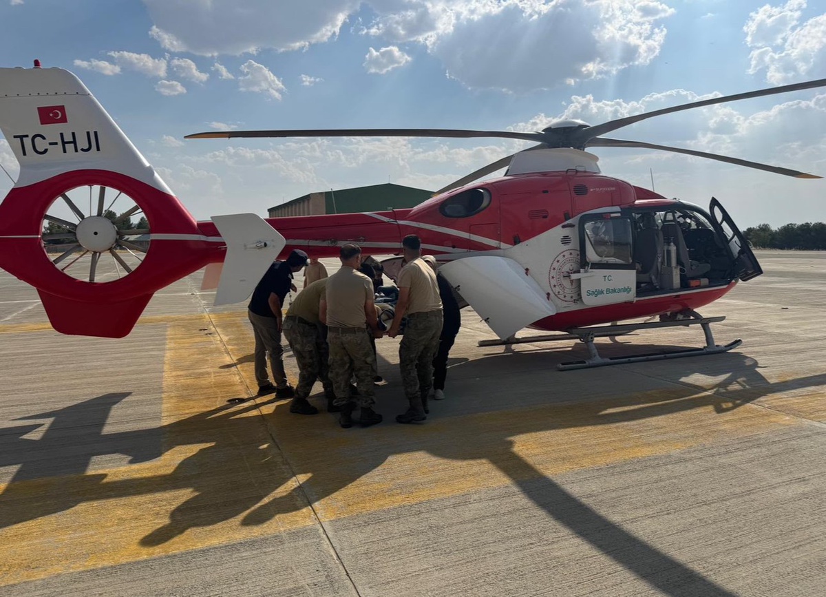 Beyin Kanaması Geçiren Kadın Helikopterle Kurtarıldı