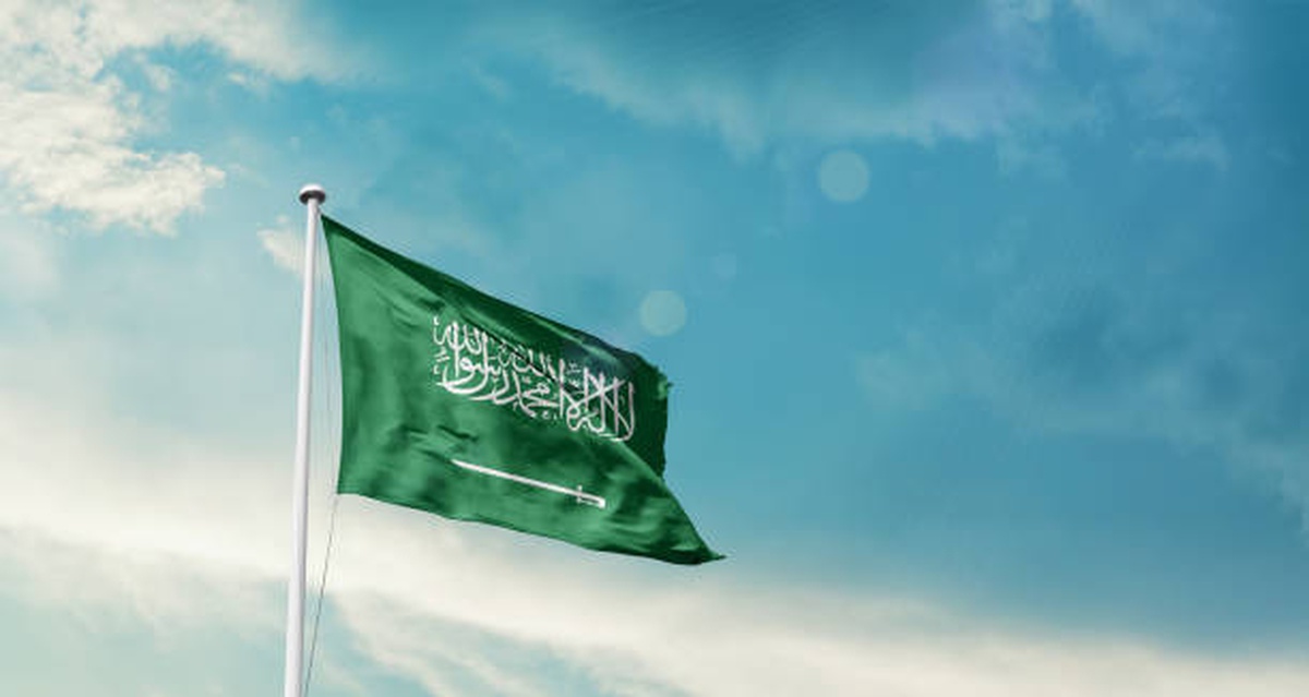 Riyad\'da Mobilya Fabrikasında Yangın: 16 Ölü
