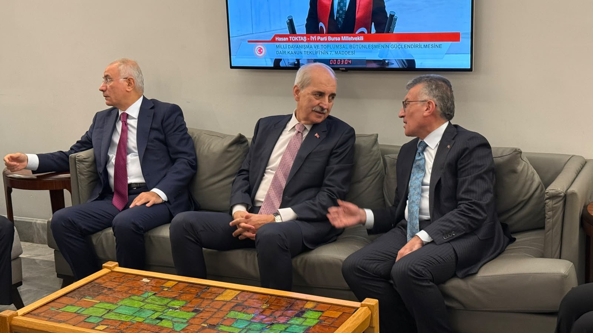 Kurtulmuş\'tan Kulis Ziyaretleri