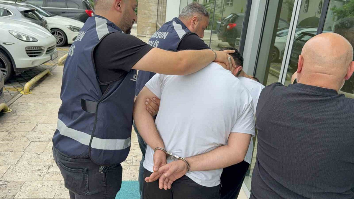 Samsun\'da Yol Verme Tartışması: İki Şüpheli Tutuklandı