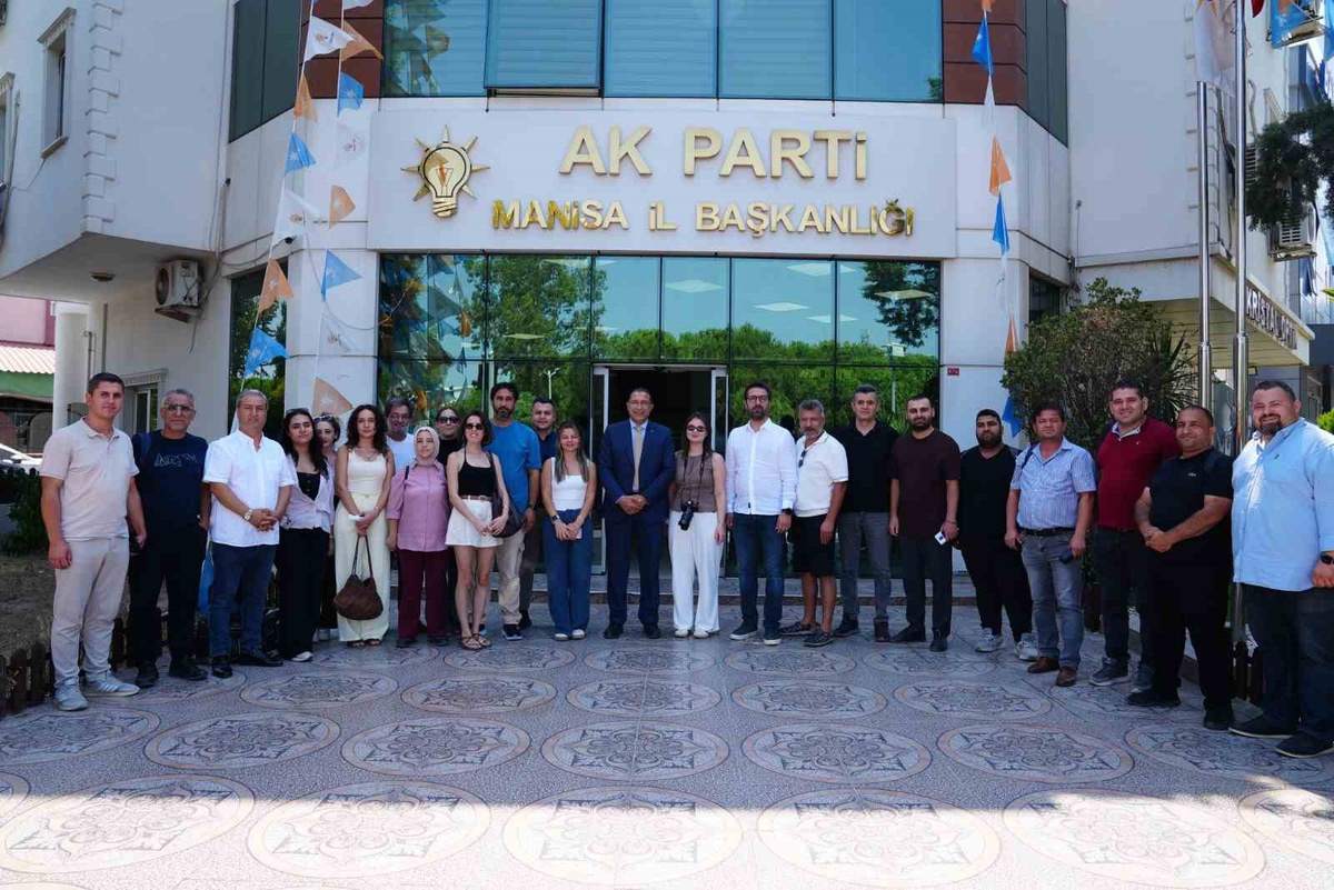 AK Parti 25. Yıl Dönümü Manisa\'da Kutlandı