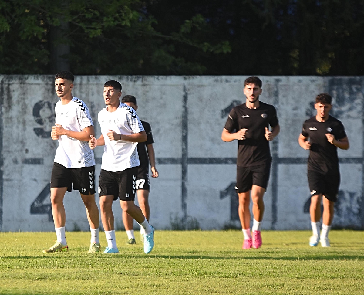 Altay\'da Yönetim Krizi ve Kadro Sorunları
