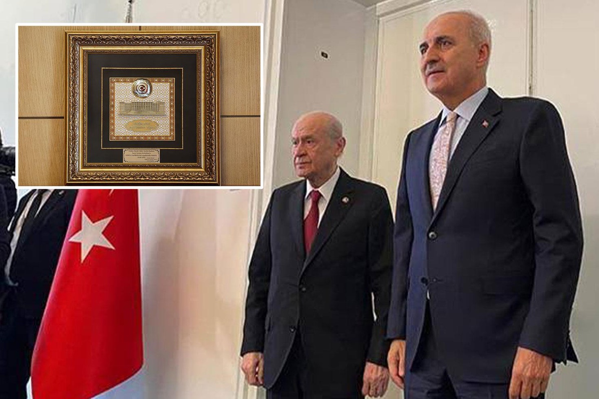 Bahçeli\'den Kurtulmuş\'a "Birliğin Gücü Milli İradenin Kararı" temalı hediye